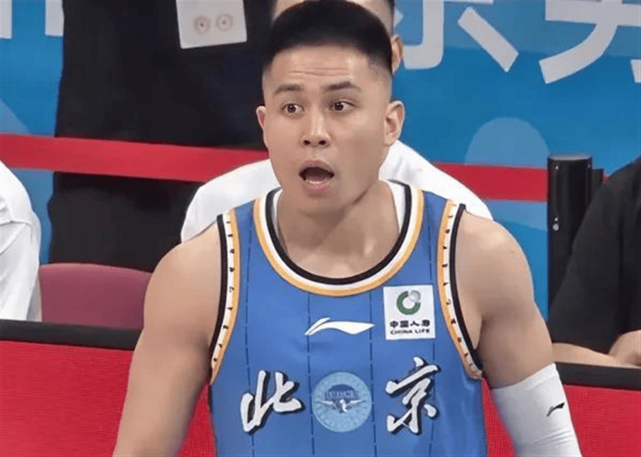 北京首钢男篮淘汰广东,赛后球员表现评分,有躺平的吗?